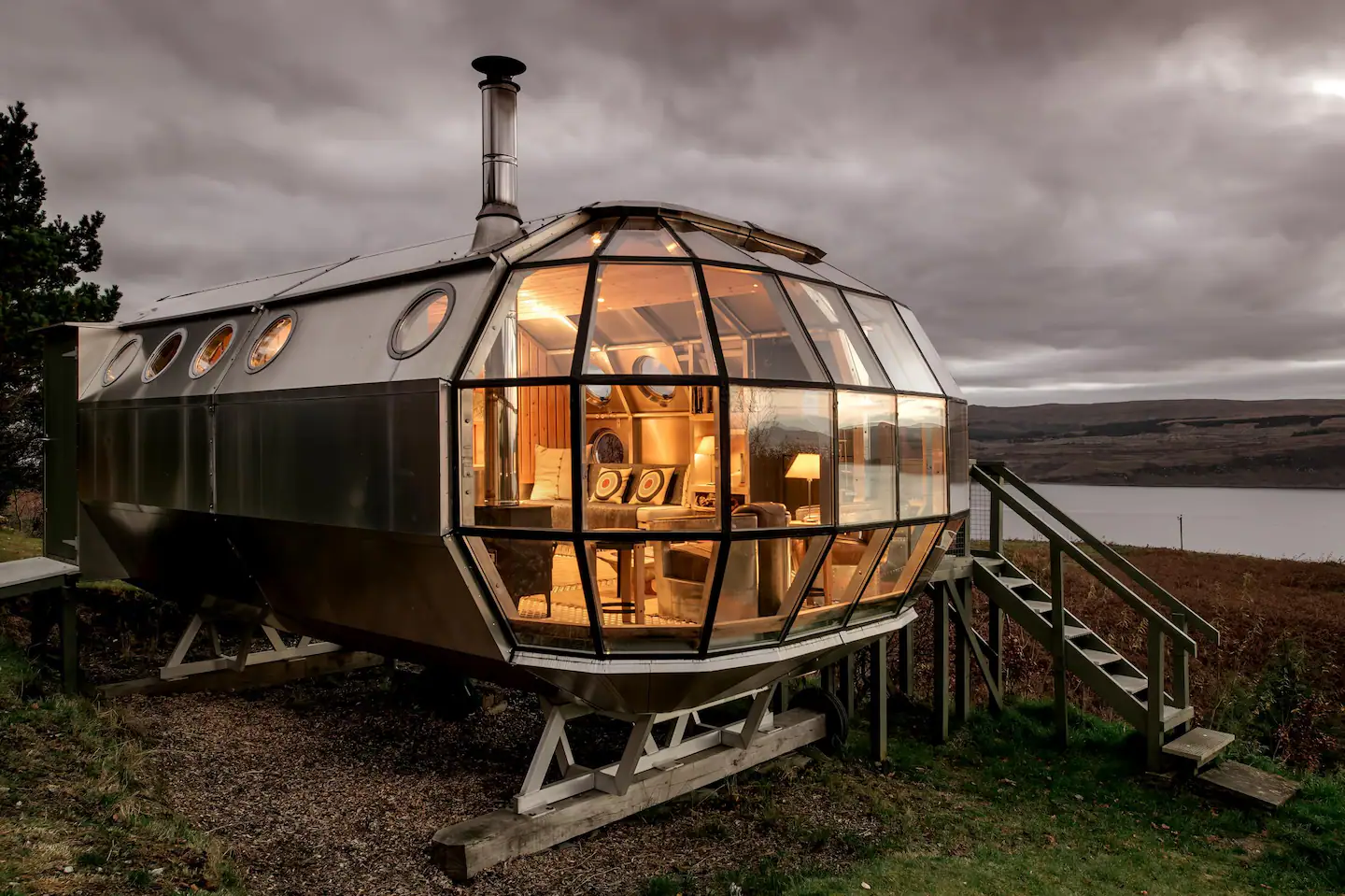 Airbnb: AirShip2, Drimnin, Scotland