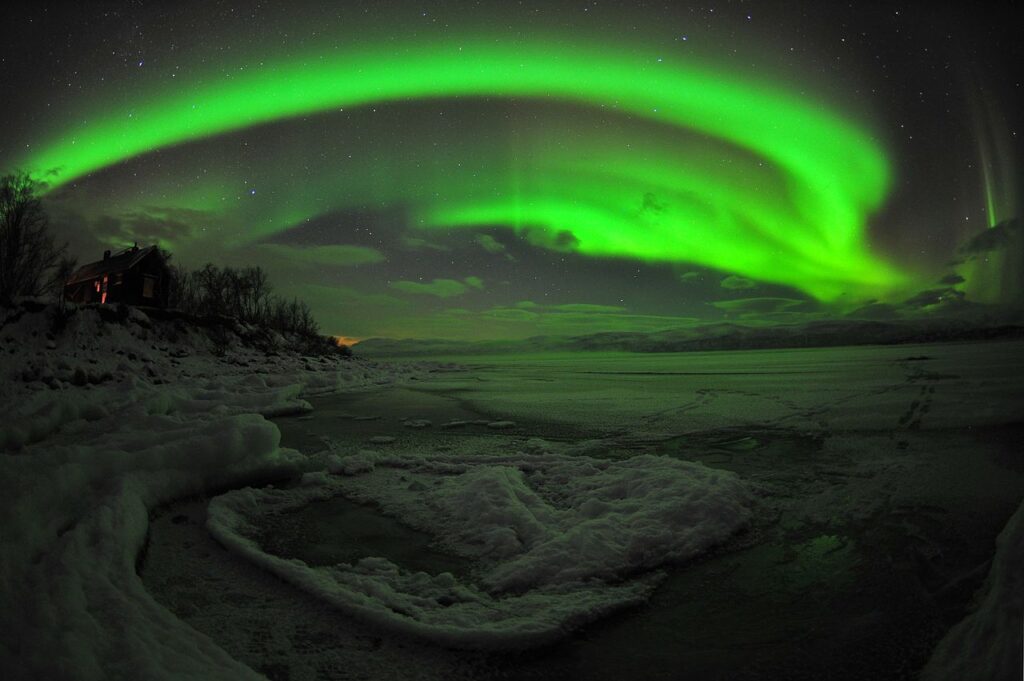 Aurora, Abisko National Park, Sweden | Photo by Chad Blakley (CC-BY-SA-3.0)